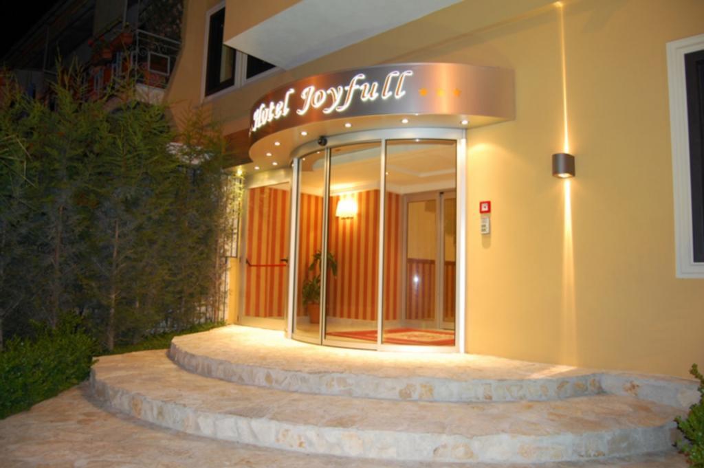 נאפולי Hotel Joyfull מראה חיצוני תמונה
